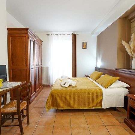Camere Il Cantico อัสซิซี ภายนอก รูปภาพ