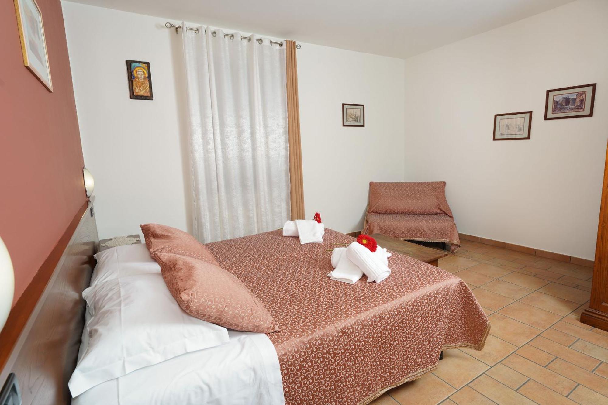 Camere Il Cantico อัสซิซี ภายนอก รูปภาพ