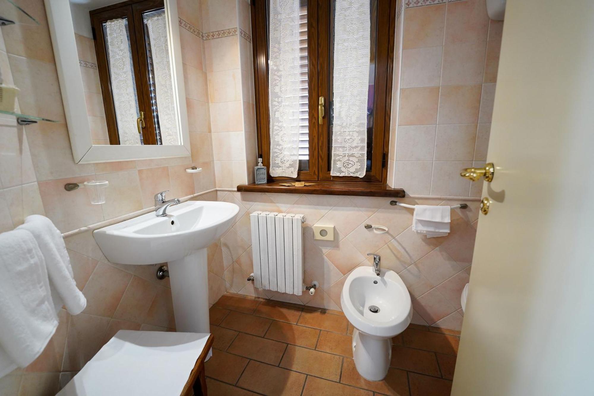 Camere Il Cantico อัสซิซี ภายนอก รูปภาพ