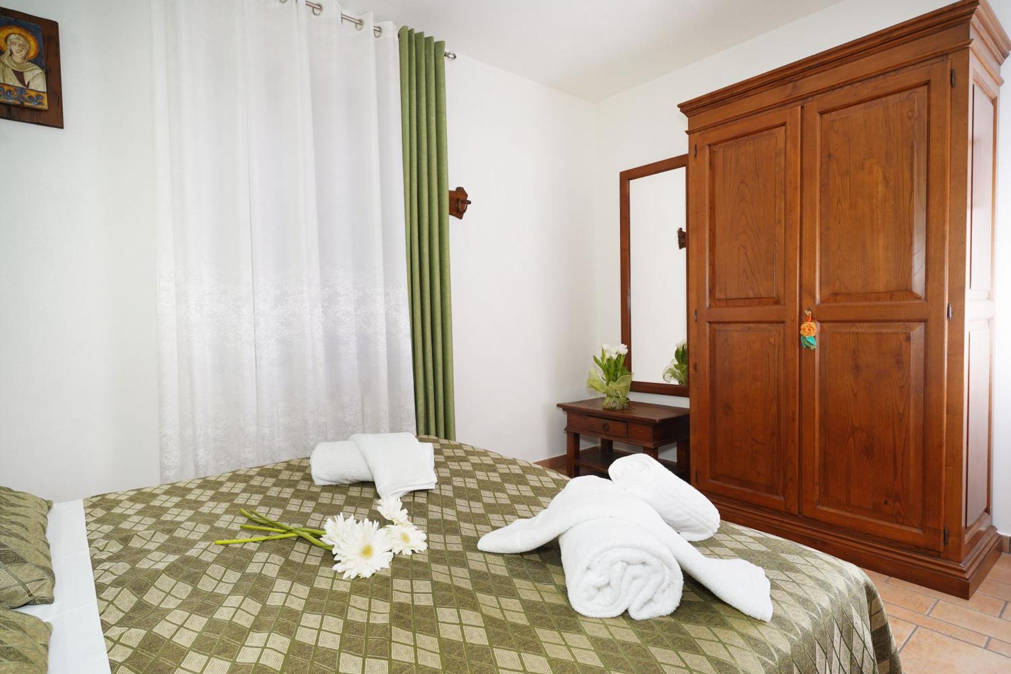 Camere Il Cantico อัสซิซี ภายนอก รูปภาพ