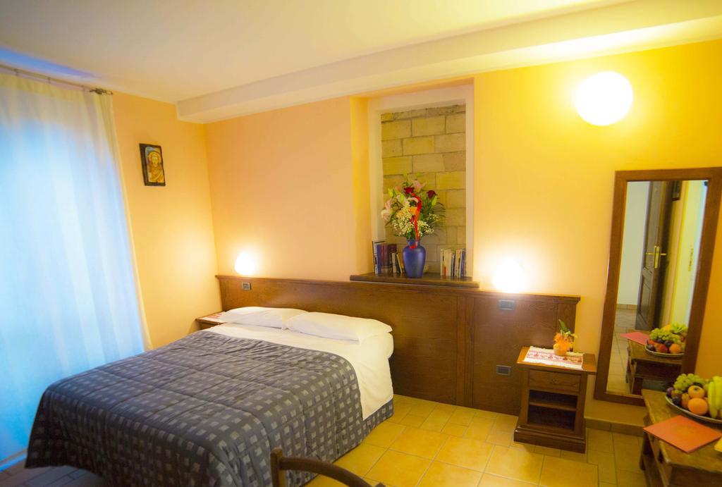 Camere Il Cantico อัสซิซี ภายนอก รูปภาพ