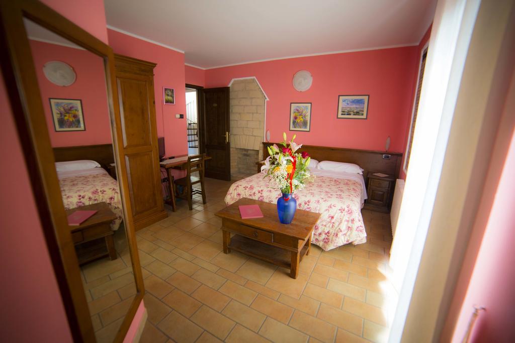 Camere Il Cantico อัสซิซี ภายนอก รูปภาพ